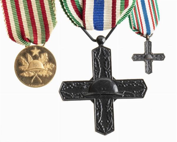 CROCE CON MINIATURA E MEDAGLIA DEI CAVALIERI DI VITTORIO VENETO  - Asta Militaria, Medaglie e Ordini Cavallereschi - Associazione Nazionale - Case d'Asta italiane