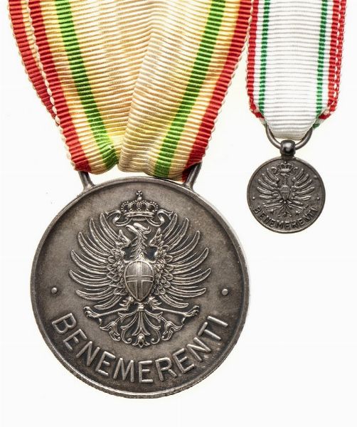 CRI MEDAGLIA DI  BENEMERENZA CON MINIATURA  - Asta Militaria, Medaglie e Ordini Cavallereschi - Associazione Nazionale - Case d'Asta italiane