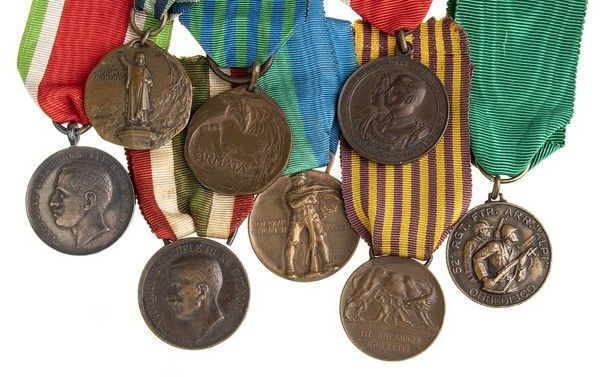 LOTTO DI OTTO MEDAGLIE  - Asta Militaria, Medaglie e Ordini Cavallereschi - Associazione Nazionale - Case d'Asta italiane