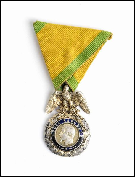 Medaglia militare di II tipo  - Asta Militaria, Medaglie e Ordini Cavallereschi - Associazione Nazionale - Case d'Asta italiane