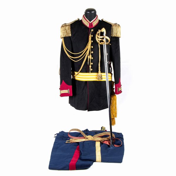 Uniforme da comandante della Guardia Palatina  - Asta Militaria, Medaglie e Ordini Cavallereschi - Associazione Nazionale - Case d'Asta italiane