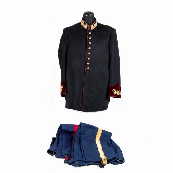 UNIFORME DEL COMANDANTE DELLA GUARDIA PALATINA  - Asta Militaria, Medaglie e Ordini Cavallereschi - Associazione Nazionale - Case d'Asta italiane