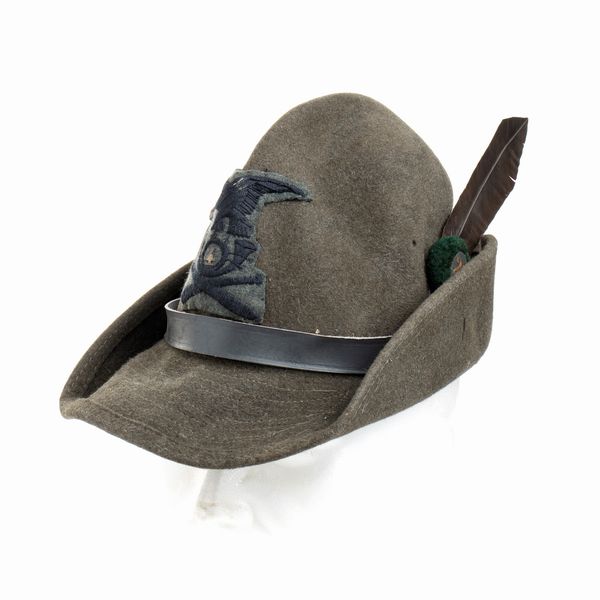 CAPPELLO DA TRUPPA  ARTGLIERIA ALPINA  - Asta Militaria, Medaglie e Ordini Cavallereschi - Associazione Nazionale - Case d'Asta italiane