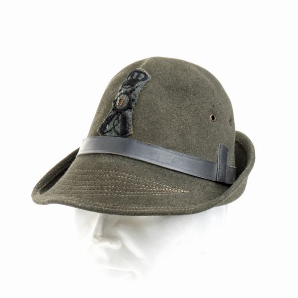 CAPPELLO ALL' ALPINA DA TRUPPA DEL 17 RGT. ACQUI  - Asta Militaria, Medaglie e Ordini Cavallereschi - Associazione Nazionale - Case d'Asta italiane