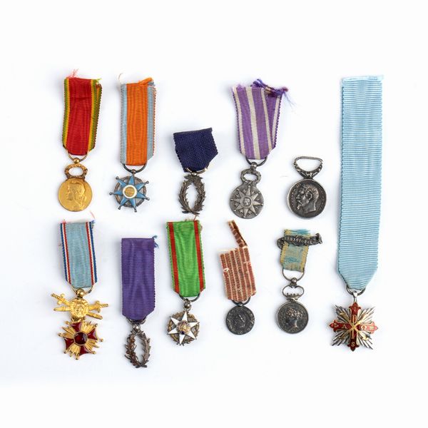 Lotto di 11 medaglie in miniatura  - Asta Militaria, Medaglie e Ordini Cavallereschi - Associazione Nazionale - Case d'Asta italiane