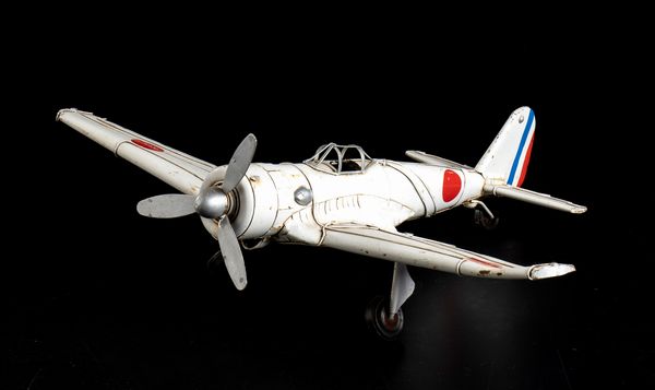 Modello artigianale di Mitsubishi A 6M 0 in ferro battuto dipinto  - Asta Militaria, Medaglie e Ordini Cavallereschi - Associazione Nazionale - Case d'Asta italiane