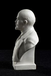 Busto di Vladimir Lenin  - Asta Militaria, Medaglie e Ordini Cavallereschi - Associazione Nazionale - Case d'Asta italiane