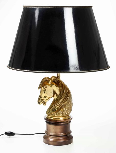 Lampada con testa equina  - Asta Antiquariato - Associazione Nazionale - Case d'Asta italiane