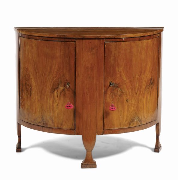 Credenza demi-lune a due ante. XIX secolo  - Asta Antiquariato - Associazione Nazionale - Case d'Asta italiane