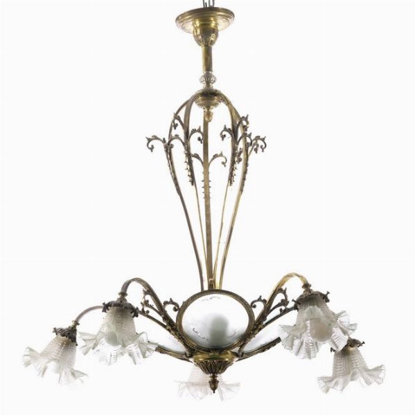 Lampadario a 5 bracci in metallo dorato. XX secolo  - Asta Antiquariato - Associazione Nazionale - Case d'Asta italiane