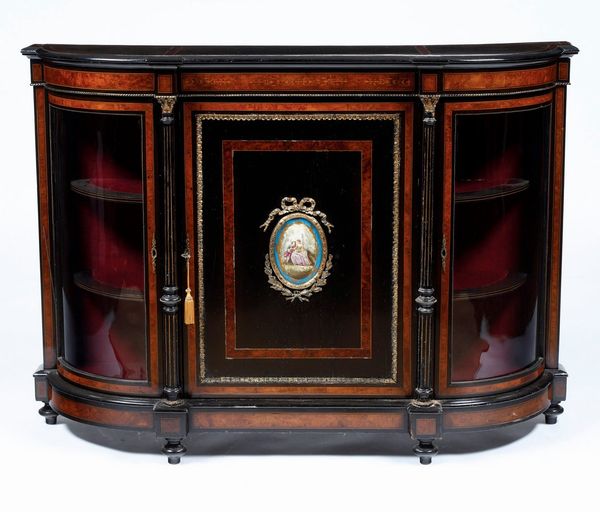 Credenza Napoleone III in legno lastronato ed ebanizzato. XIX secolo  - Asta Antiquariato - Associazione Nazionale - Case d'Asta italiane