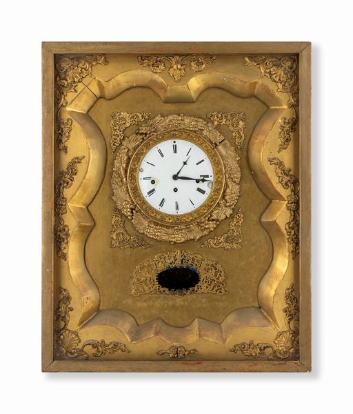 Orologio da muro in legno dorato, Austria XIX secolo  - Asta Antiquariato - Associazione Nazionale - Case d'Asta italiane