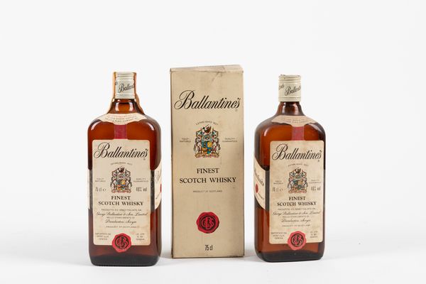 Scozia : Ballantines Whisky (2 BT)  - Asta Vini / Asta a tempo - Associazione Nazionale - Case d'Asta italiane