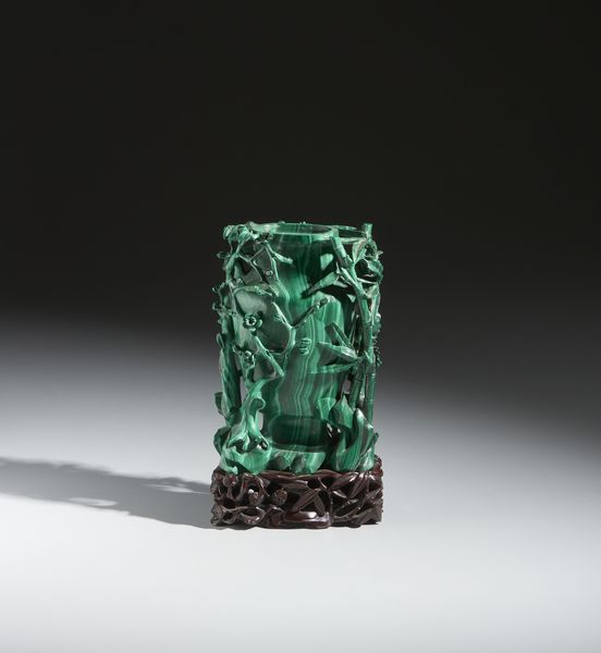 Arte Cinese : Vaso in malachite finemente intagliato a motivi di fiori e fogliame.Cina, XX secolo.  - Asta Asta 437 | ARTE ORIENTALE - ARTE ORIENTALE DA COLLEZIONI PRIVATE ITALIANE Online - Associazione Nazionale - Case d'Asta italiane