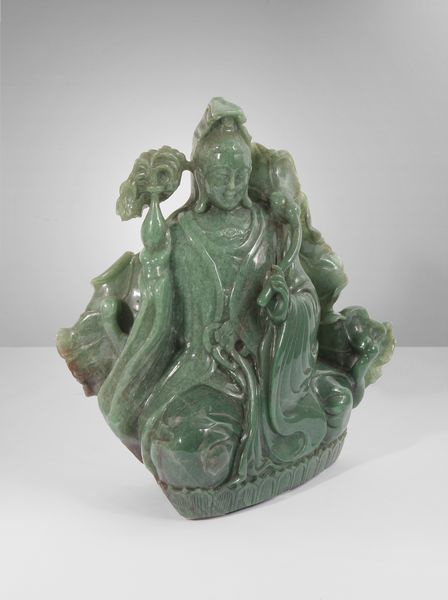 Arte Cinese : Grande scultura in pietra verde probabilmente avventurina raffigurante Guanyin. Cina, XX sec.  - Asta Asta 437 | ARTE ORIENTALE - ARTE ORIENTALE DA COLLEZIONI PRIVATE ITALIANE Online - Associazione Nazionale - Case d'Asta italiane