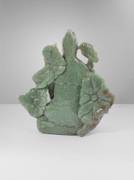 Arte Cinese : Grande scultura in pietra verde probabilmente avventurina raffigurante Guanyin. Cina, XX sec.  - Asta Asta 437 | ARTE ORIENTALE - ARTE ORIENTALE DA COLLEZIONI PRIVATE ITALIANE Online - Associazione Nazionale - Case d'Asta italiane