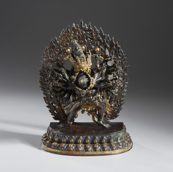 Arte Himalayana : Scultura in bronzo raffigurante Kalachakra. Tibet, XX sec.  - Asta Asta 437 | ARTE ORIENTALE - ARTE ORIENTALE DA COLLEZIONI PRIVATE ITALIANE Online - Associazione Nazionale - Case d'Asta italiane