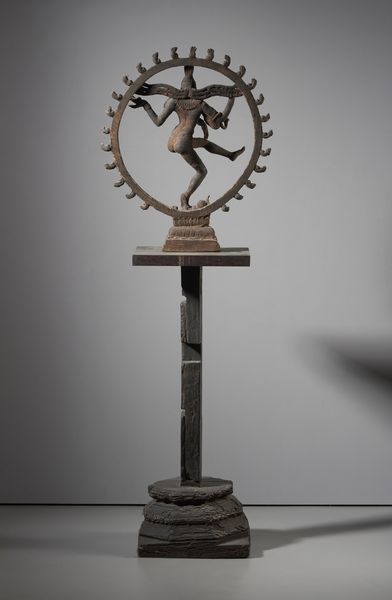 Arte Indiana : Statua in legno raffigurante Shiva Nataraja. India del sud, Sec XX  - Asta Asta 437 | ARTE ORIENTALE - ARTE ORIENTALE DA COLLEZIONI PRIVATE ITALIANE Online - Associazione Nazionale - Case d'Asta italiane