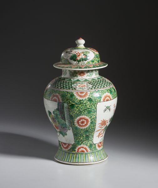 Arte Cinese : Potiche in porcellana con coperchio. Cina, Dinastia Qing, XIX sec.  - Asta Asta 437 | ARTE ORIENTALE - ARTE ORIENTALE DA COLLEZIONI PRIVATE ITALIANE Online - Associazione Nazionale - Case d'Asta italiane