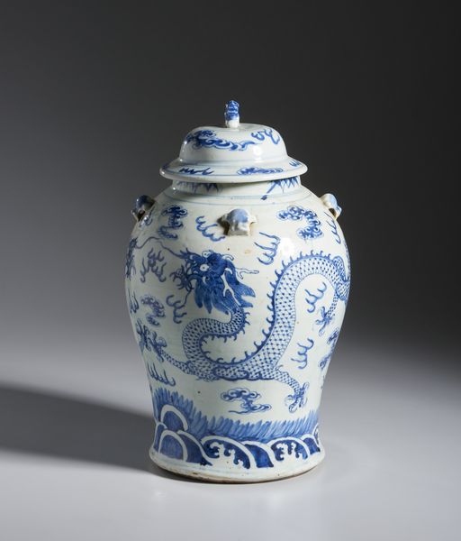 Arte Cinese : Potiche in porcellana bianco blu.Cina, XX sec.  - Asta Asta 437 | ARTE ORIENTALE - ARTE ORIENTALE DA COLLEZIONI PRIVATE ITALIANE Online - Associazione Nazionale - Case d'Asta italiane