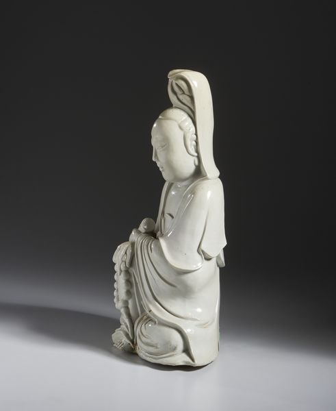 Arte Cinese : Statua in porcellana dehua di Guanyin.Cina, Dinastia Qing, XIX sec.  - Asta Asta 437 | ARTE ORIENTALE - ARTE ORIENTALE DA COLLEZIONI PRIVATE ITALIANE Online - Associazione Nazionale - Case d'Asta italiane