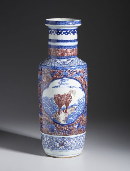 Arte Cinese : Vaso in porcellana in blu e rosso. Cina, Dinastia Qing, XIX sec.  - Asta Asta 437 | ARTE ORIENTALE - ARTE ORIENTALE DA COLLEZIONI PRIVATE ITALIANE Online - Associazione Nazionale - Case d'Asta italiane