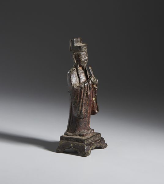 Arte Cinese : Scultura in bronzo raffigurante dignitario. Cina, Dinastia Qing, XVIII sec.  - Asta Asta 437 | ARTE ORIENTALE - ARTE ORIENTALE DA COLLEZIONI PRIVATE ITALIANE Online - Associazione Nazionale - Case d'Asta italiane