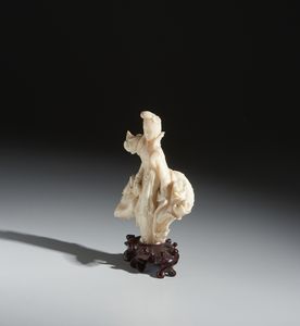 Arte Cinese : Statuina bianca dama con uccelli, Cina, XX secolo  - Asta Asta 437 | ARTE ORIENTALE - ARTE ORIENTALE DA COLLEZIONI PRIVATE ITALIANE Online - Associazione Nazionale - Case d'Asta italiane