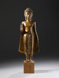 Arte Sud-Est Asiatico - Fusione in bronzo a patina bruna raffigurante Buddha. Tailandia Ayutthaya, XVII sec.