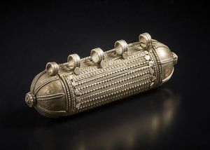 Arte Islamica - Grande amuleto in argento Yemen, XIX secolo