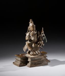 Arte Indiana : Fusione in bronzo raffigurante la coppia di Vishnu e la sua consorte Lakshmi.Sud India, Tamil Nadu, probabile XVIII sec.  - Asta Asta 437 | ARTE ORIENTALE - ARTE ORIENTALE DA COLLEZIONI PRIVATE ITALIANE Online - Associazione Nazionale - Case d'Asta italiane