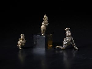 Arte Indiana : Gruppo di 3 Balakrishna in bronzo. India Meridionale, XIX secolo  - Asta Asta 437 | ARTE ORIENTALE - ARTE ORIENTALE DA COLLEZIONI PRIVATE ITALIANE Online - Associazione Nazionale - Case d'Asta italiane