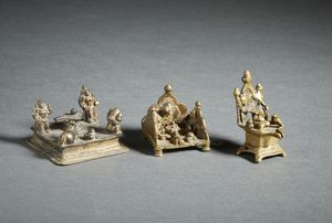 Arte Indiana - Gruppo di 3 altari Shivalinga in ottone India, XIX secolo