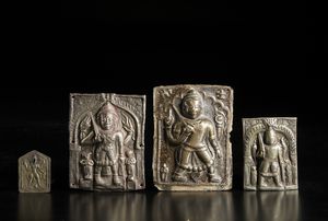 Arte Indiana - Quattro placche verabadhra in argento sbalzato.India, XIX sec.