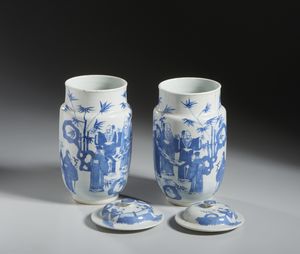 Arte Cinese : Coppia potiche in porcellana dipinti in blu cobalto. Cina, Dinastia Qing, XIX sec.  - Asta Asta 437 | ARTE ORIENTALE - ARTE ORIENTALE DA COLLEZIONI PRIVATE ITALIANE Online - Associazione Nazionale - Case d'Asta italiane