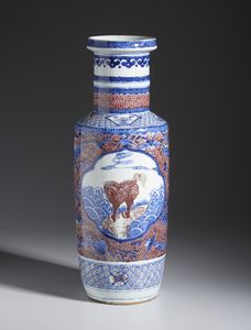 Arte Cinese - Vaso in porcellana in blu e rosso. Cina, Dinastia Qing, XIX sec.