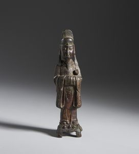 Arte Cinese : Scultura in bronzo raffigurante dignitario.Cina, Dinastia Qing.  - Asta Asta 437 | ARTE ORIENTALE - ARTE ORIENTALE DA COLLEZIONI PRIVATE ITALIANE Online - Associazione Nazionale - Case d'Asta italiane