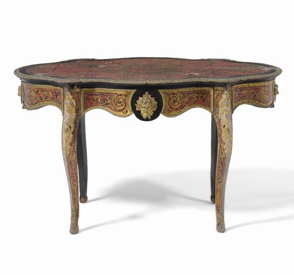 Tavolo in legno ebanizzato e decoro in bronzo e metallo dorato stile Boulle, Francia XIX secolo  - Asta Antiquariato - Associazione Nazionale - Case d'Asta italiane