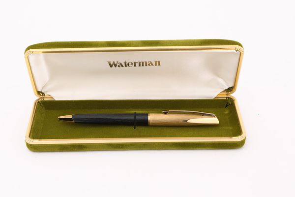 Waterman - Penna a sfera anni '70 in vernice e metallo placcato in oro giallo  - Asta Penne e Accessori da Scrivania - Associazione Nazionale - Case d'Asta italiane