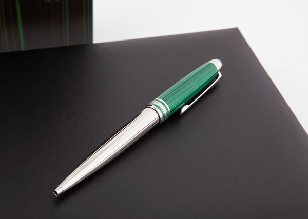 Montblanc Meisterstuck Solitaire Malachite Nikolai I - Penna a sfera placcata in platino e rivestita in malachite  - Asta Penne e Accessori da Scrivania - Associazione Nazionale - Case d'Asta italiane