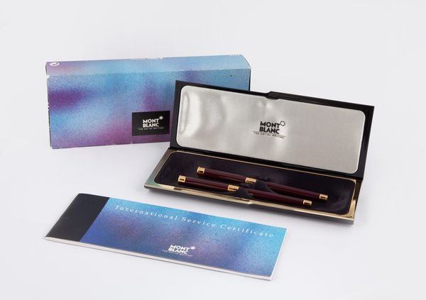 Montblanc Noblesse - set penna stilografica e roller in metallo smaltato bordeaux  - Asta Penne e Accessori da Scrivania - Associazione Nazionale - Case d'Asta italiane