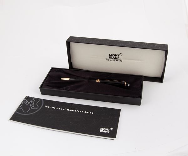 Montblanc Meisterstuck - Penna a sfera in vernice nera con particolari in metallo dorato  - Asta Penne e Accessori da Scrivania - Associazione Nazionale - Case d'Asta italiane