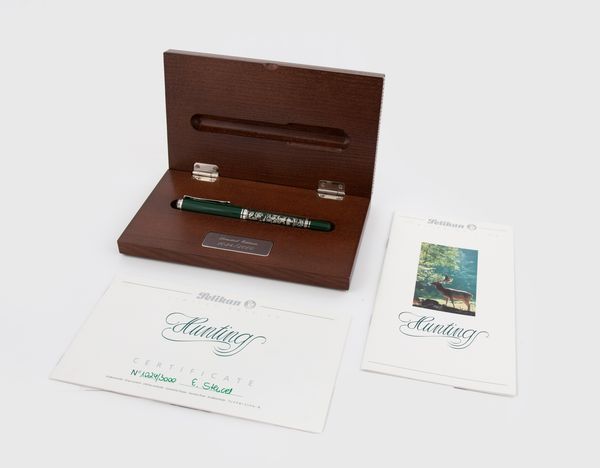 Pelikan Hunting - Penna stilografica in resina verde e argento 925/000  - Asta Penne e Accessori da Scrivania - Associazione Nazionale - Case d'Asta italiane