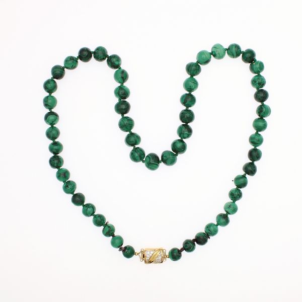 Collana ad un filo di sfere di malachite a gradazione  - Asta Gioielli Orologi Fashion Vintage I Web Only - Associazione Nazionale - Case d'Asta italiane