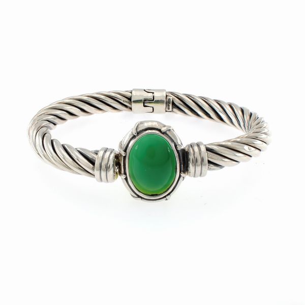 Bracciale a manetta in argento 925 e calcedonio verde  - Asta Gioielli Orologi Fashion Vintage I Web Only - Associazione Nazionale - Case d'Asta italiane