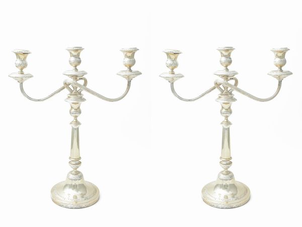 Coppia di candelabri in argento  - Asta L'arte di arredare - Associazione Nazionale - Case d'Asta italiane