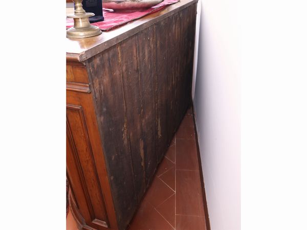 Credenza in noce  - Asta L'arte di arredare - Associazione Nazionale - Case d'Asta italiane