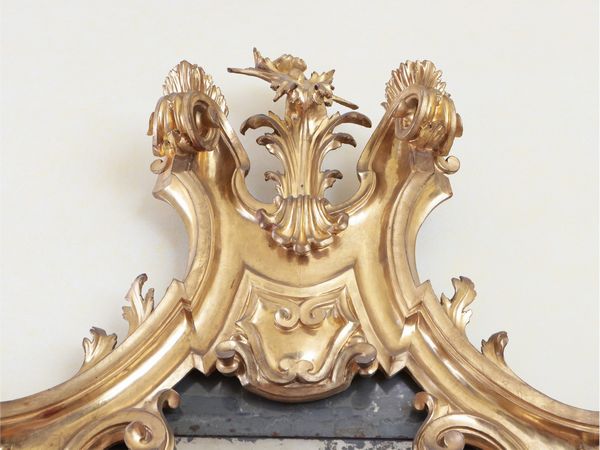 Grande caminiera con cornice in legno intagliato e dorato  - Asta L'arte di arredare - Associazione Nazionale - Case d'Asta italiane