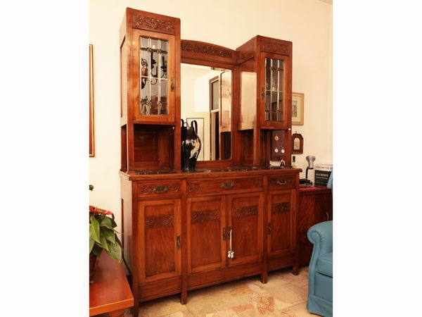 Credenza Art Nouveau a due corpi in ciliegio  - Asta L'arte di arredare - Associazione Nazionale - Case d'Asta italiane