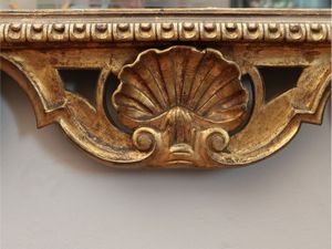 Specchiera con cornice in legno intagliato e dorato  - Asta L'arte di arredare - Associazione Nazionale - Case d'Asta italiane